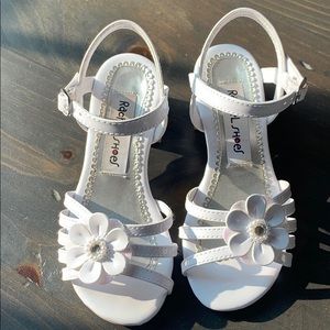 Girls White patent leather Sandals with heel Sz 12